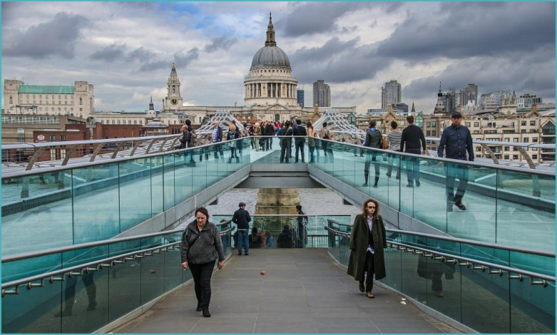 A photo of 'Millenium Bridge' by G Holt