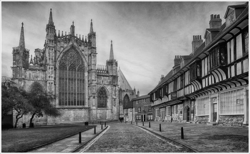 A photo of 'Cathedral Close' by R. Dallywater